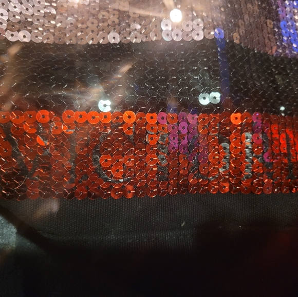 VS Handbag - Picture 3 of 4